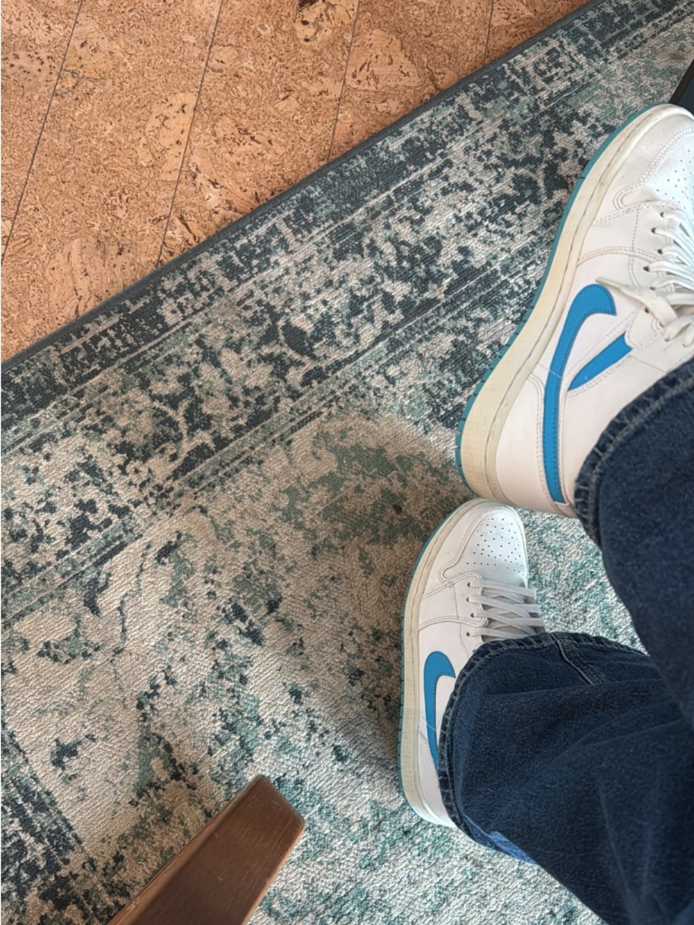 Air Jordan 1 Mid "UNC" Sneakers - Picture 8 of 9